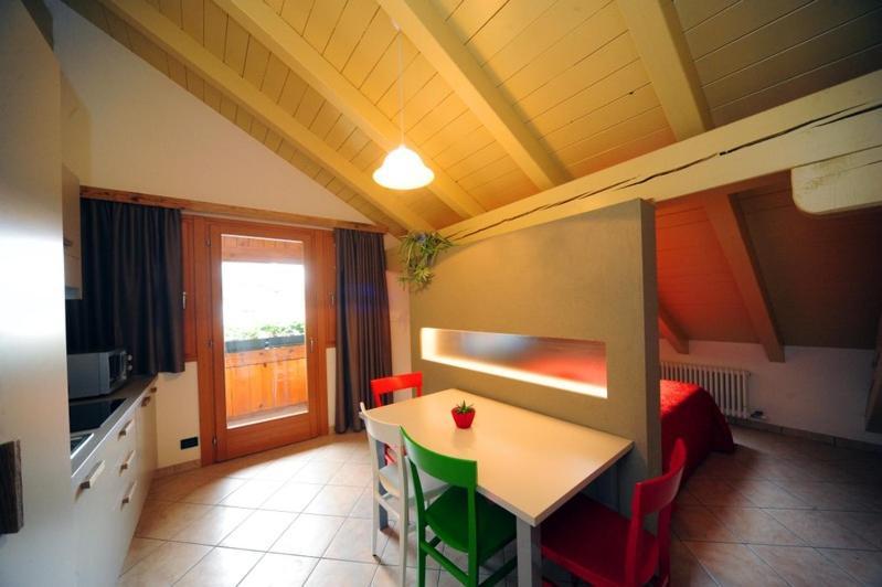Appartamenti E Camere Veronica Cogolo Exterior photo